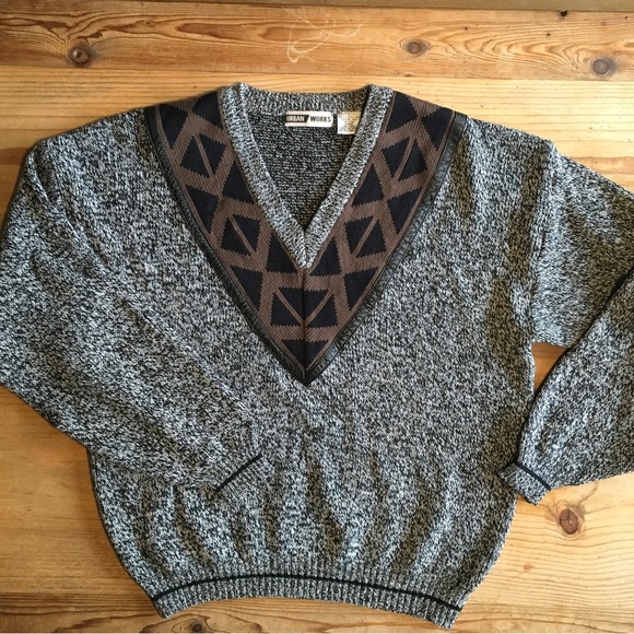 Sale🌟VTG URBAN WORKS Sweater - Picture 5 of 15